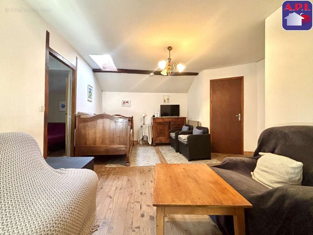 Maison 109 m² à Les Cabannes  - photo 8