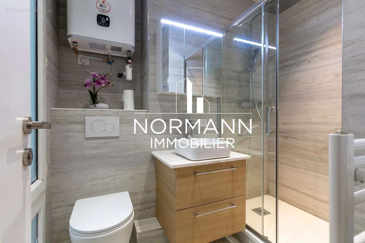 Appartement à PARIS-3E