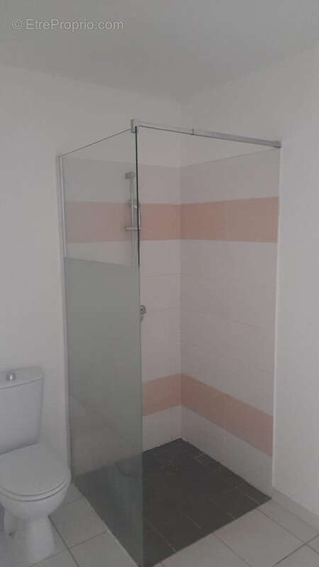 Appartement t4 Secteur Lamentin superficie 74 m2 + terrasse 10 m2 - photo 9