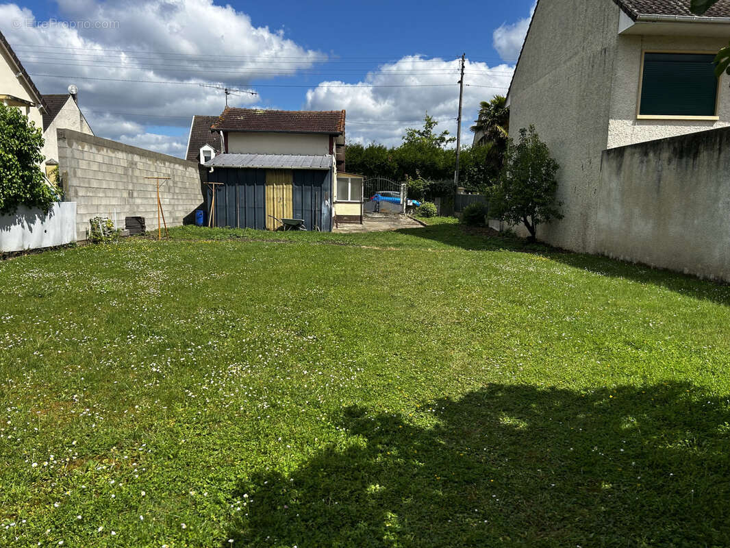 Maison à ROSNY-SUR-SEINE
