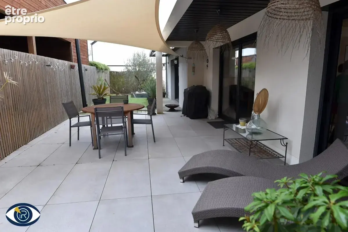 Maison 146 m² à Laval  - photo 5