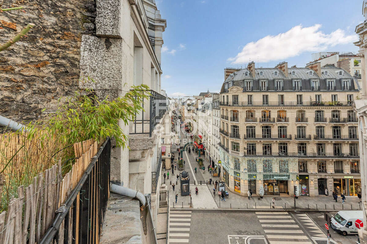 Appartement à PARIS-2E