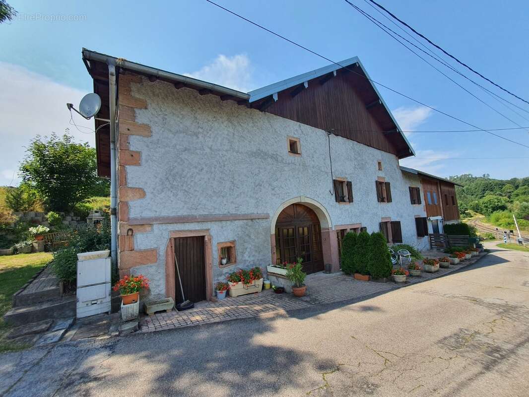Dpt vosges (88), à vendre proche gerardmer - domaine - ferme rénovée t6 + 3 gites - spe investisseurs - photo 30