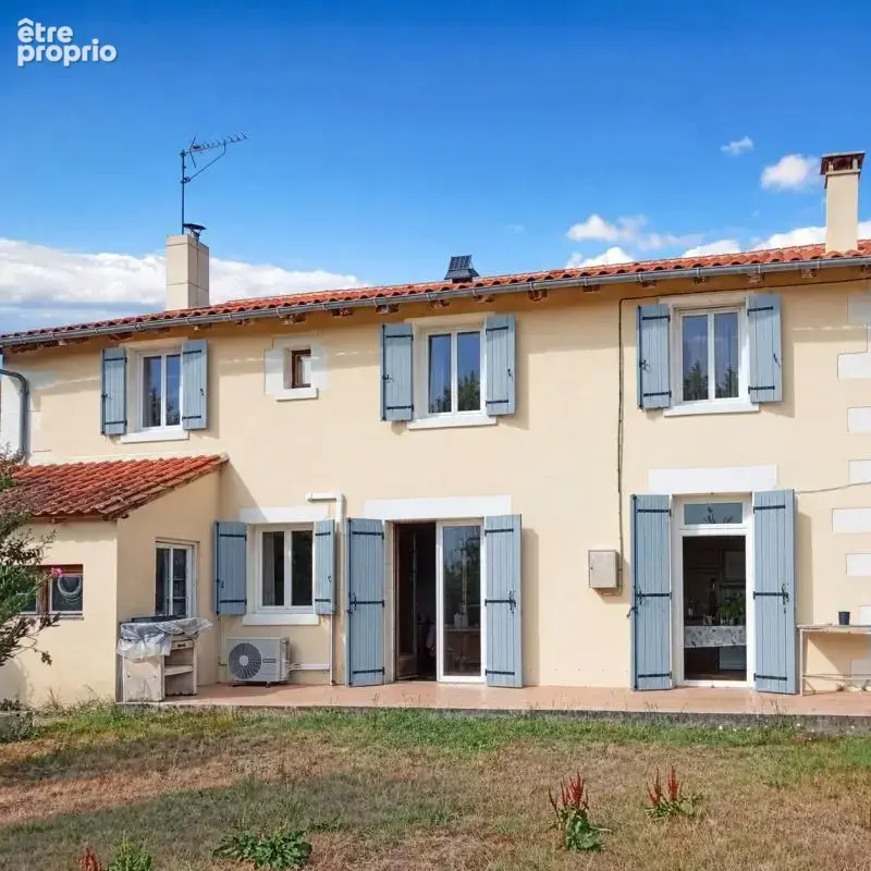 Maison À Vendre - photo 1