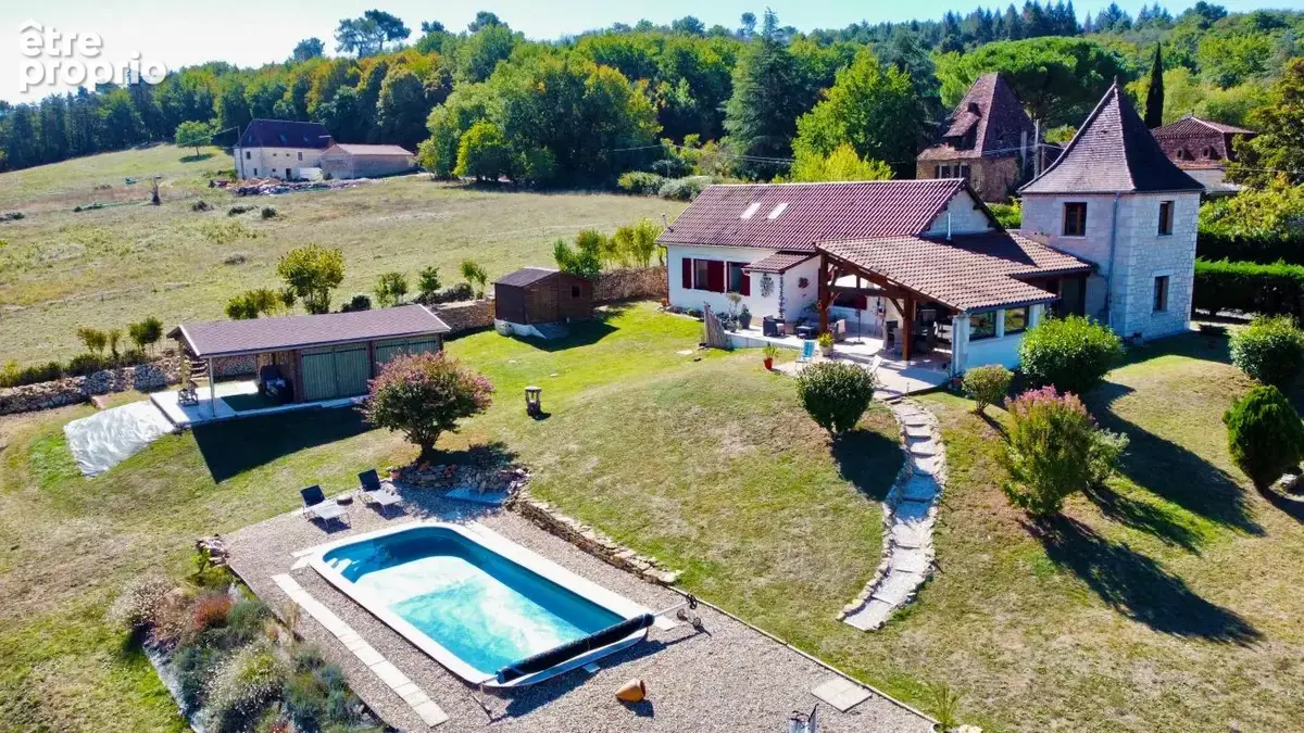Maison à LE BUISSON-DE-CADOUIN