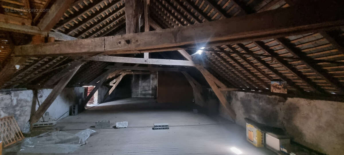 Maison à BRISSAC-QUINCE