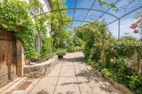 Maison à TOURRETTES