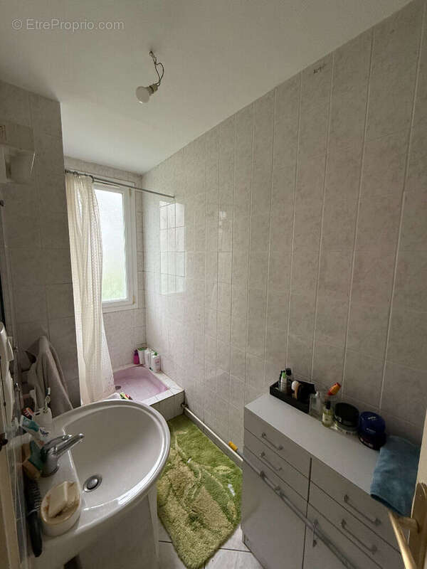 Appartement à VIVIER-AU-COURT