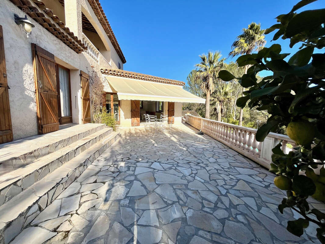 Maison à CANTARON