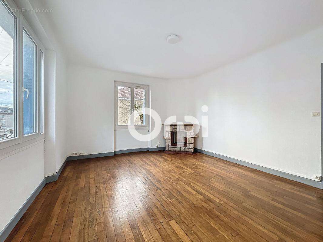 Appartement à BRIVE-LA-GAILLARDE