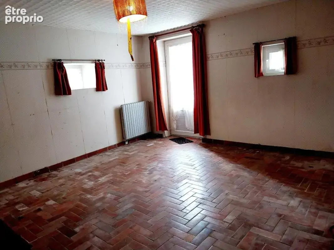 Maison charentaise à rénover – 210 m² – terrain arboré 3 500 m² – dépendances – profession libérale – Jonzac - photo 13