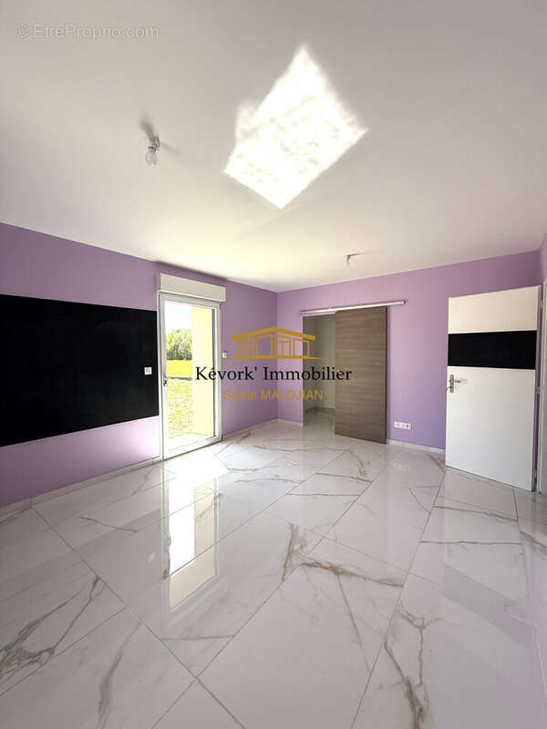 Maison à SAINT-MARCEL-LES-VALENCE