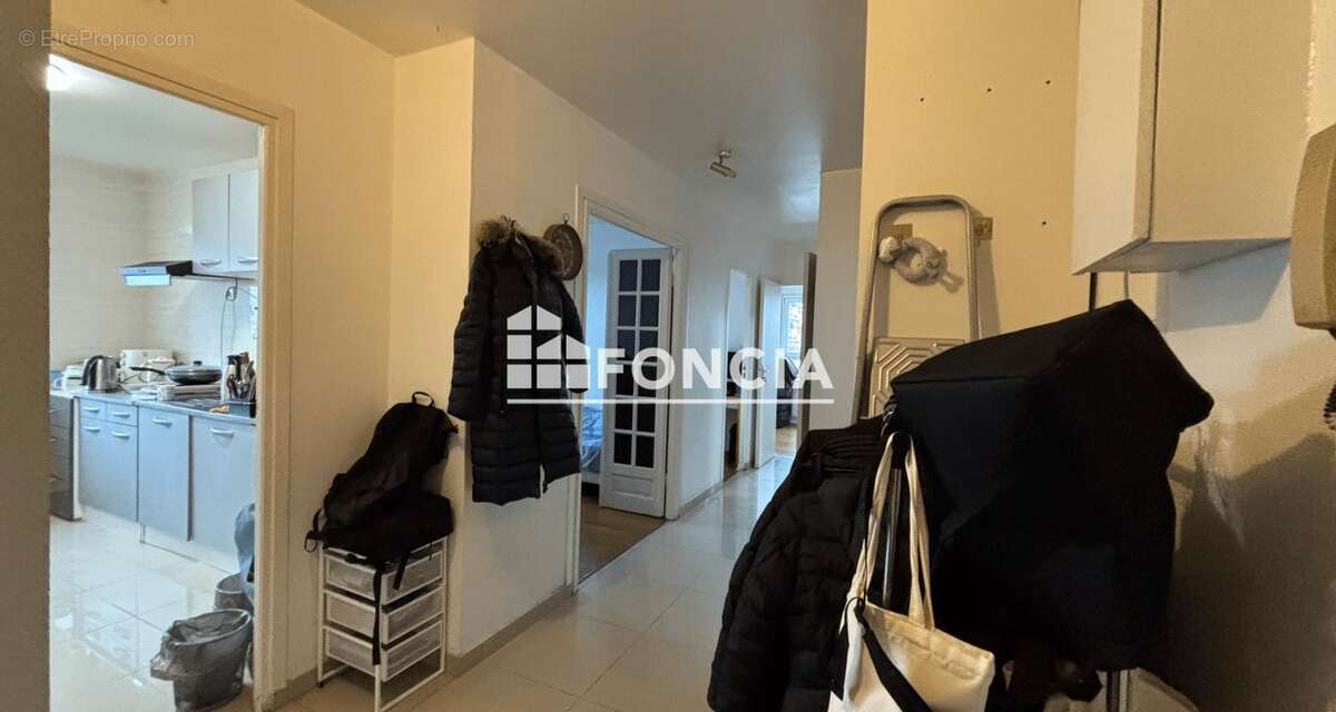Appartement à PARIS-18E
