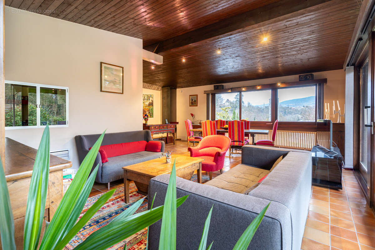 Maison à ALBY-SUR-CHERAN