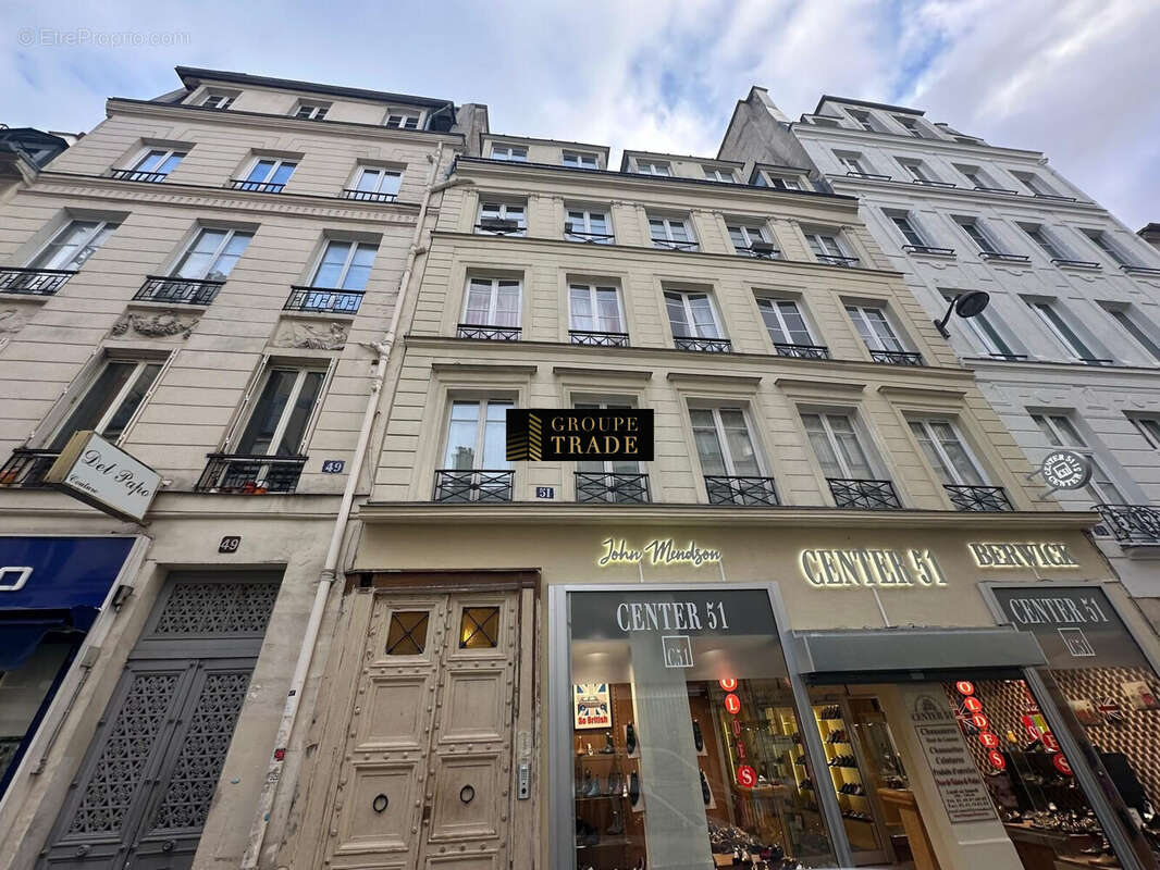 Appartement à PARIS-3E