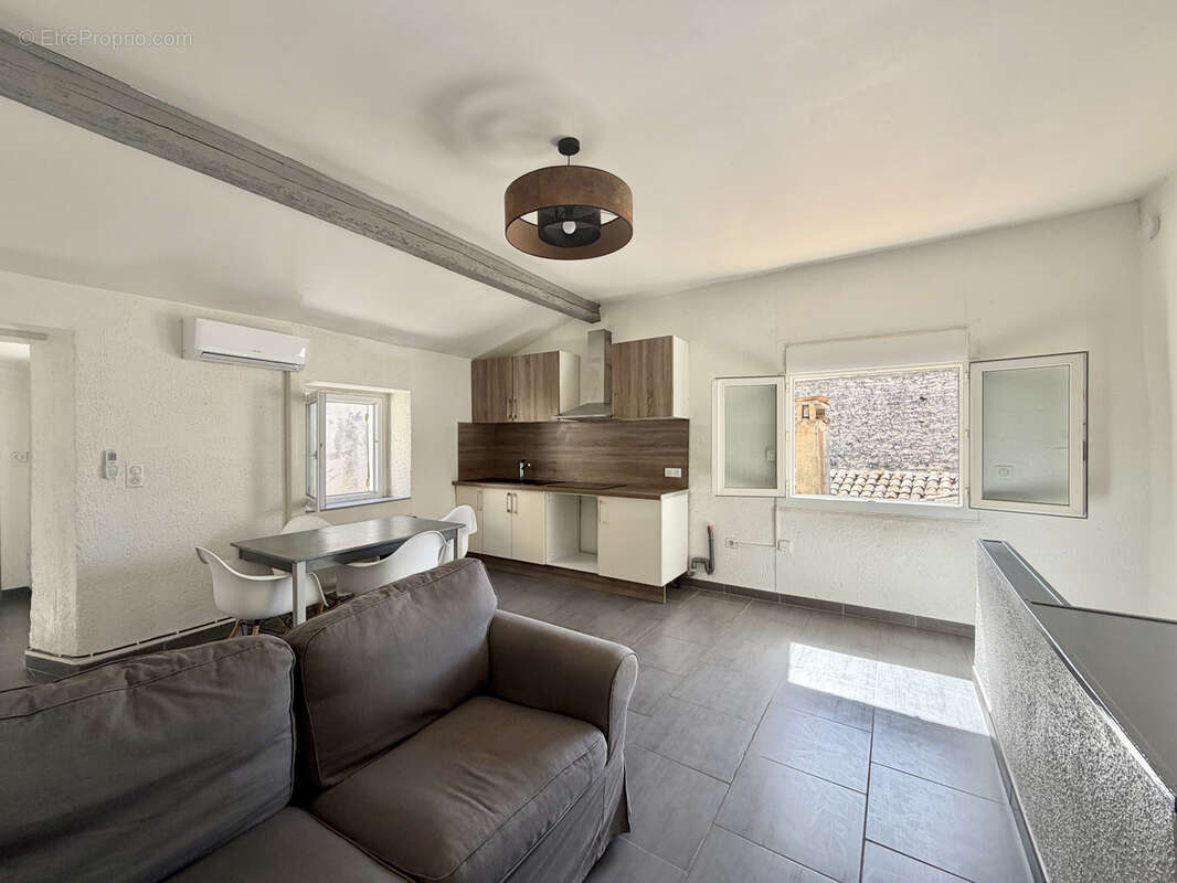 Appartement à ARAMON