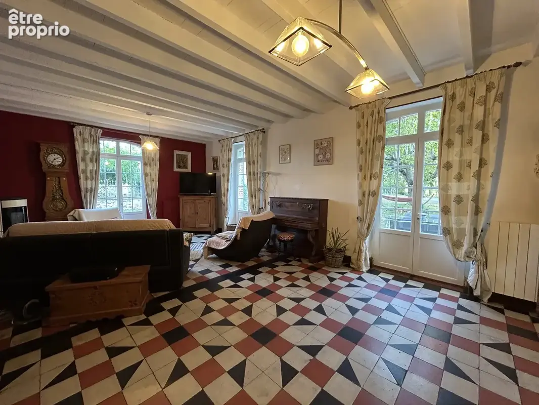 Maison pierre de 220 m2 avec terrain clos - photo 3