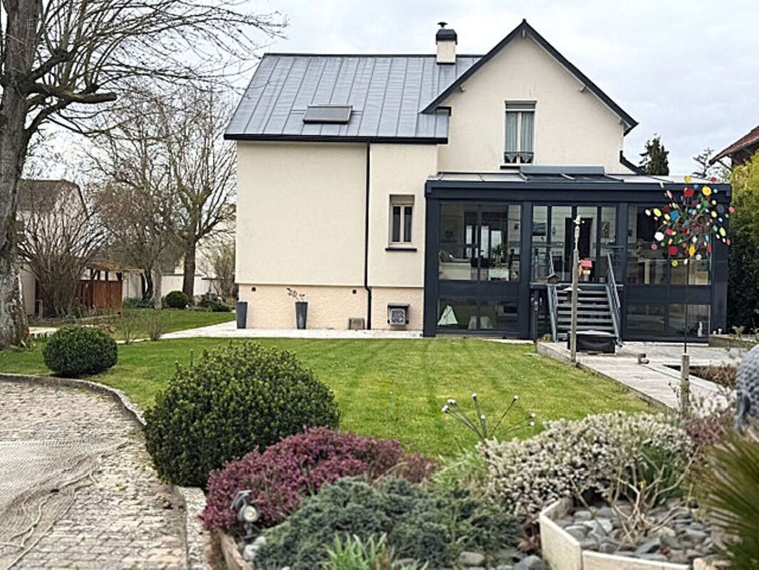 Maison à MILLY-LA-FORET