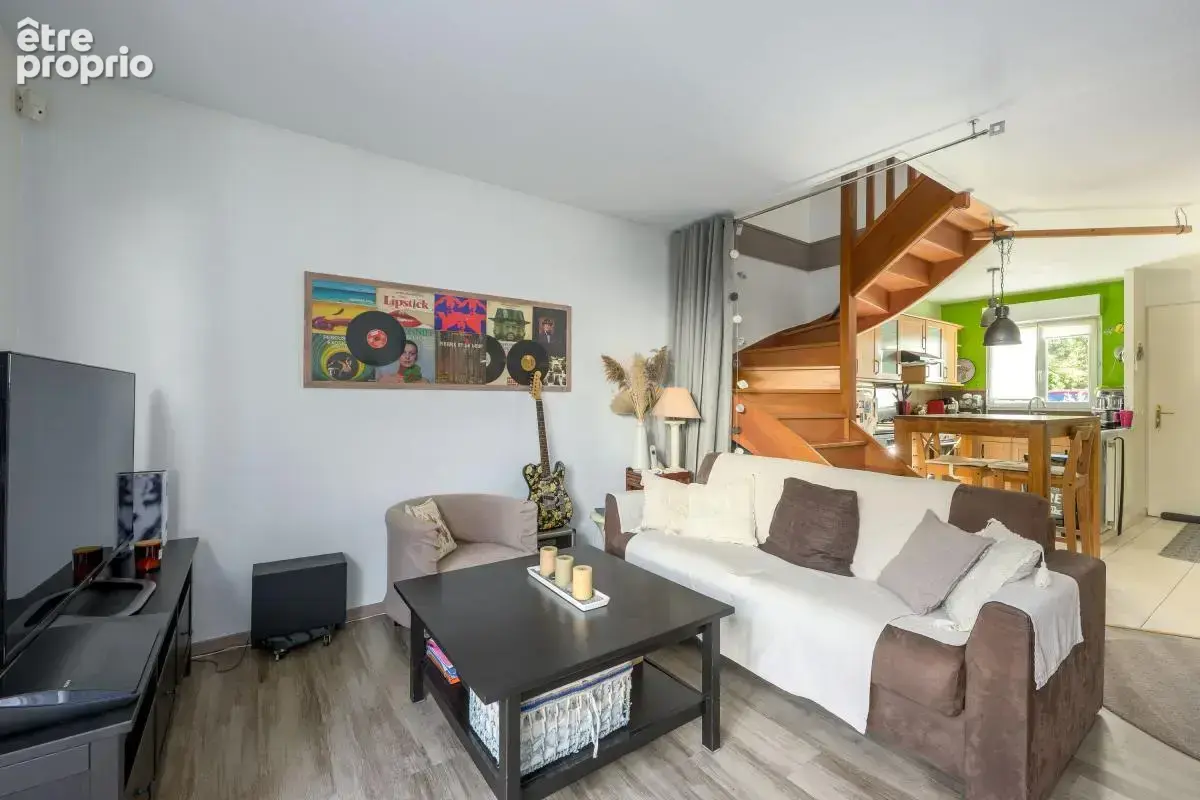 Proche centre ville - maison de 79.70 m² - 3 chambres  - jardin - garage - photo 3