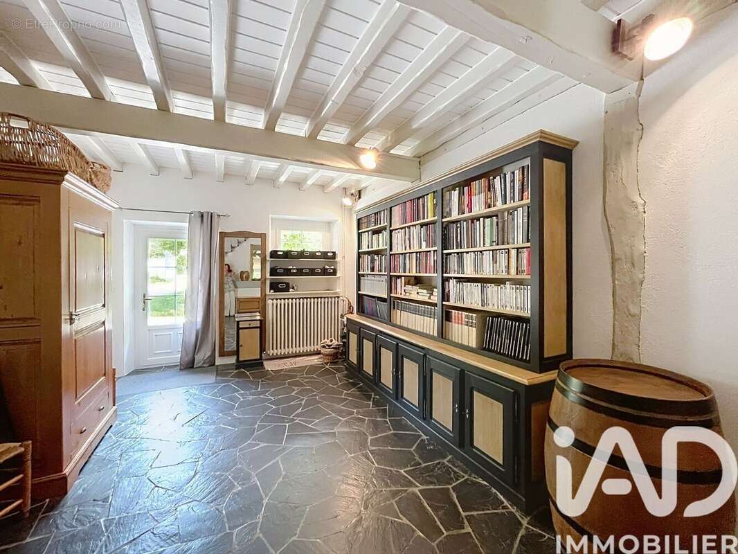 Maison 230 m² à Villevoques  - photo 4