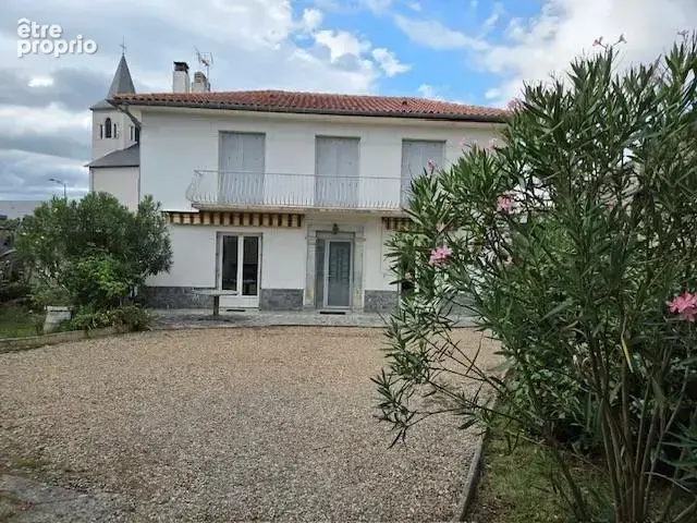 Maison à JUILLAN