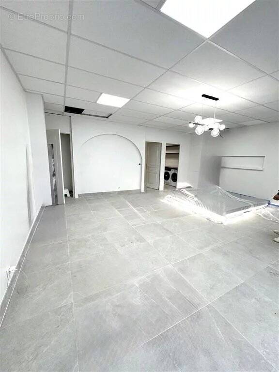 Commerce à VILLEMOISSON-SUR-ORGE