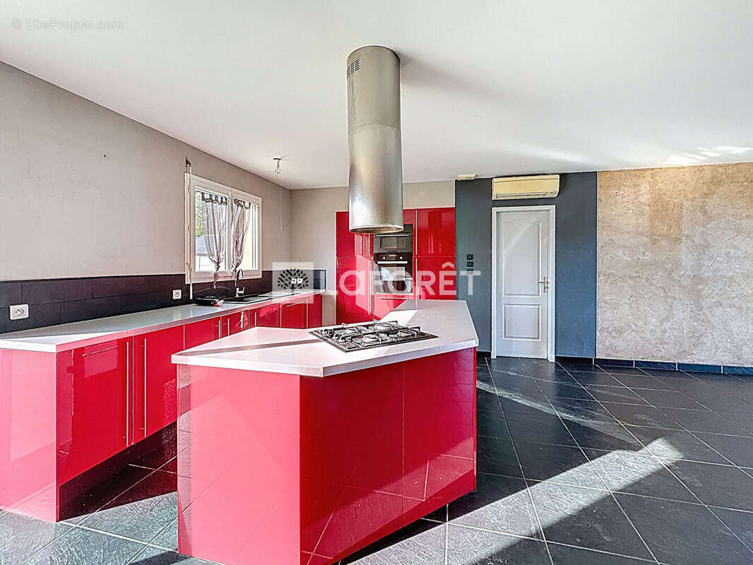 Maison à ESCATALENS