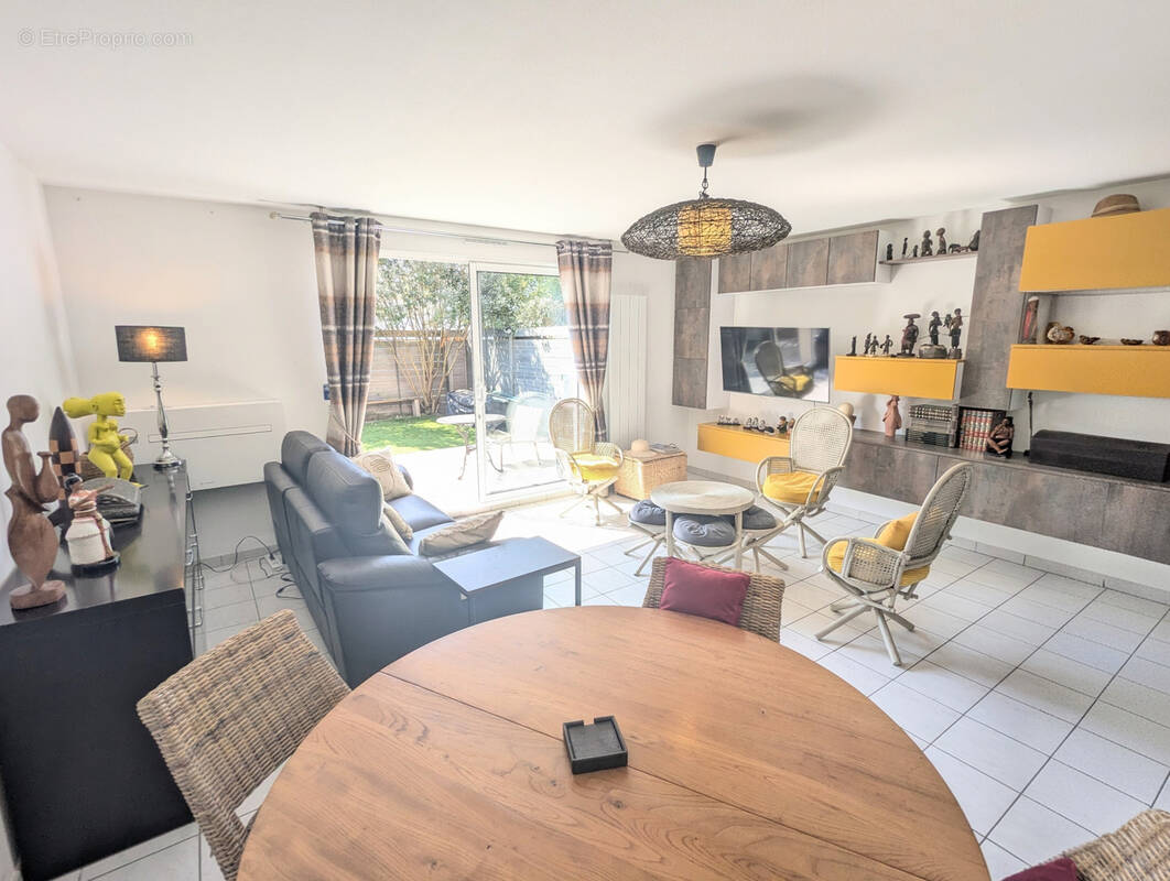 Maison à VILLENAVE-D'ORNON