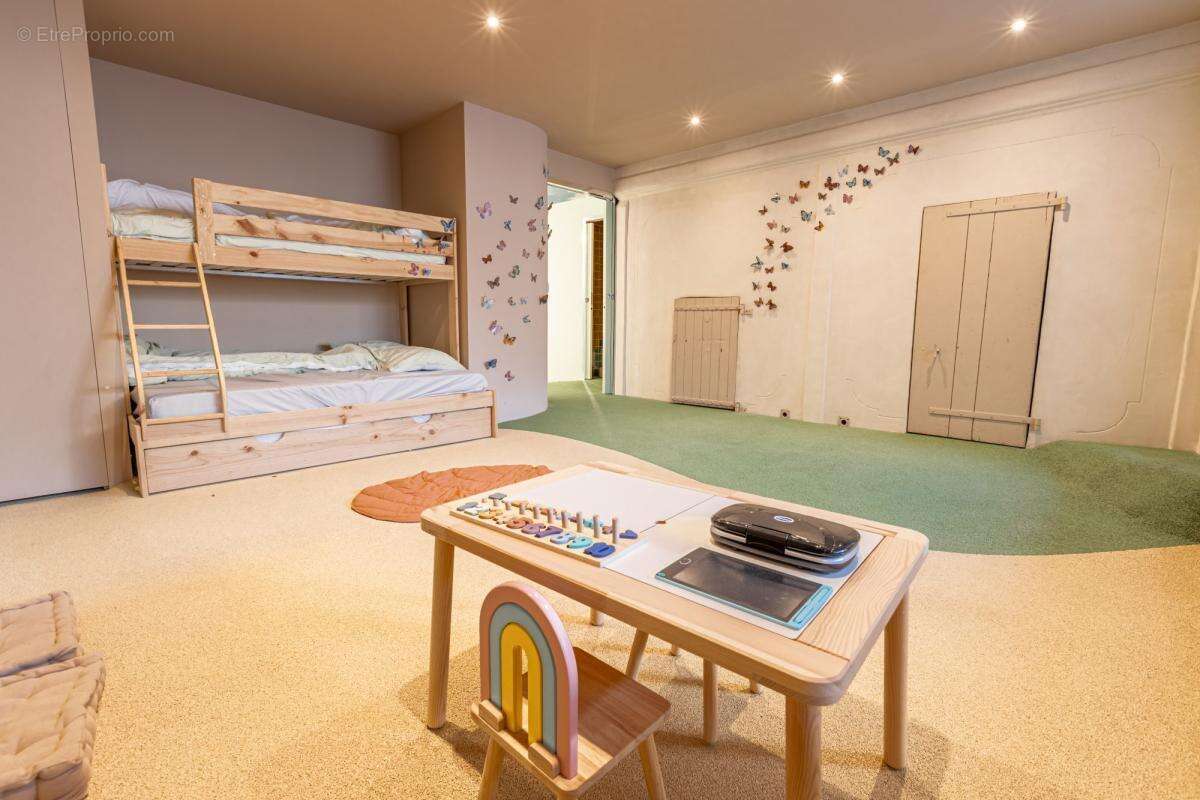 Maison à COURNONTERRAL