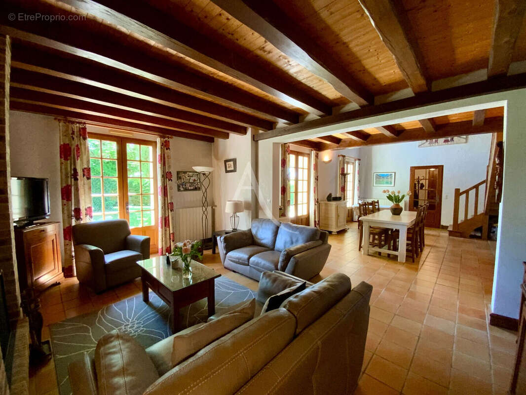 Maison à SAINT-GEORGES-ANTIGNAC
