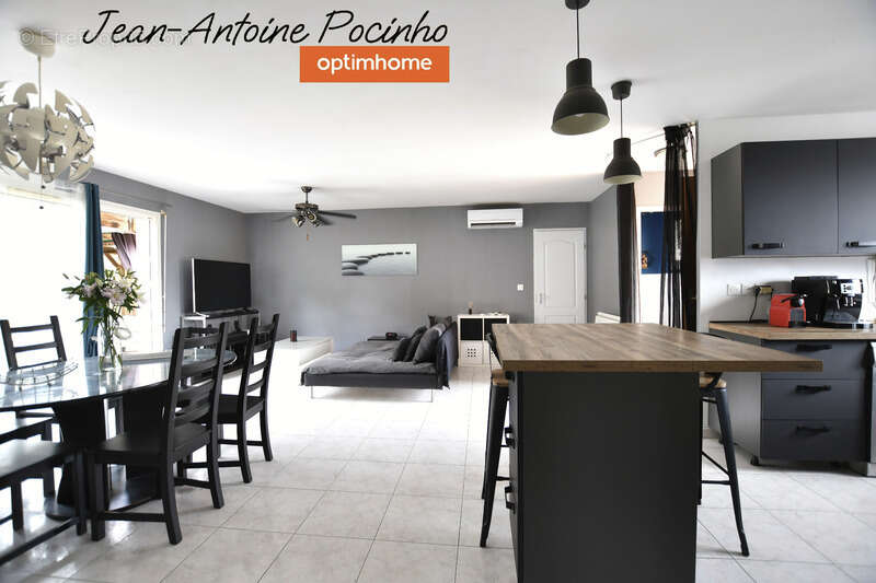 Maison à SAINTE-FOY-DE-PEYROLIERES