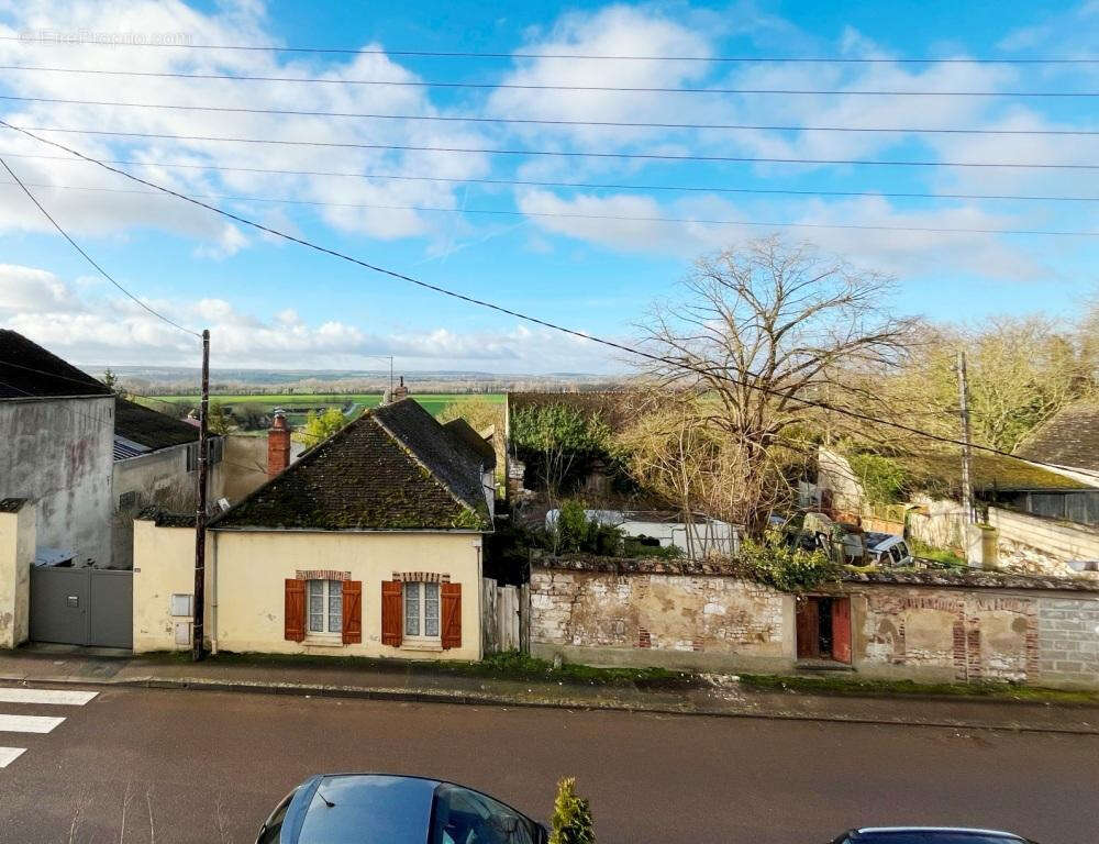 Maison à VILLENEUVE-LA-GUYARD