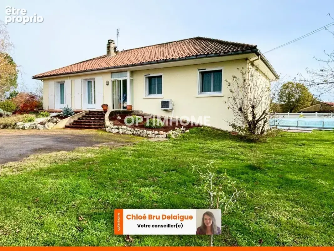 Maison familiale de plain-pied avec piscine couverte et vue sur le Pic de Nore – 171 m² – terrain 1 704 m² - photo 12