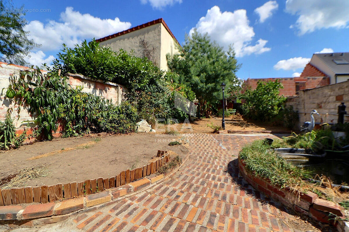 Maison à SAINT-LEU-LA-FORET