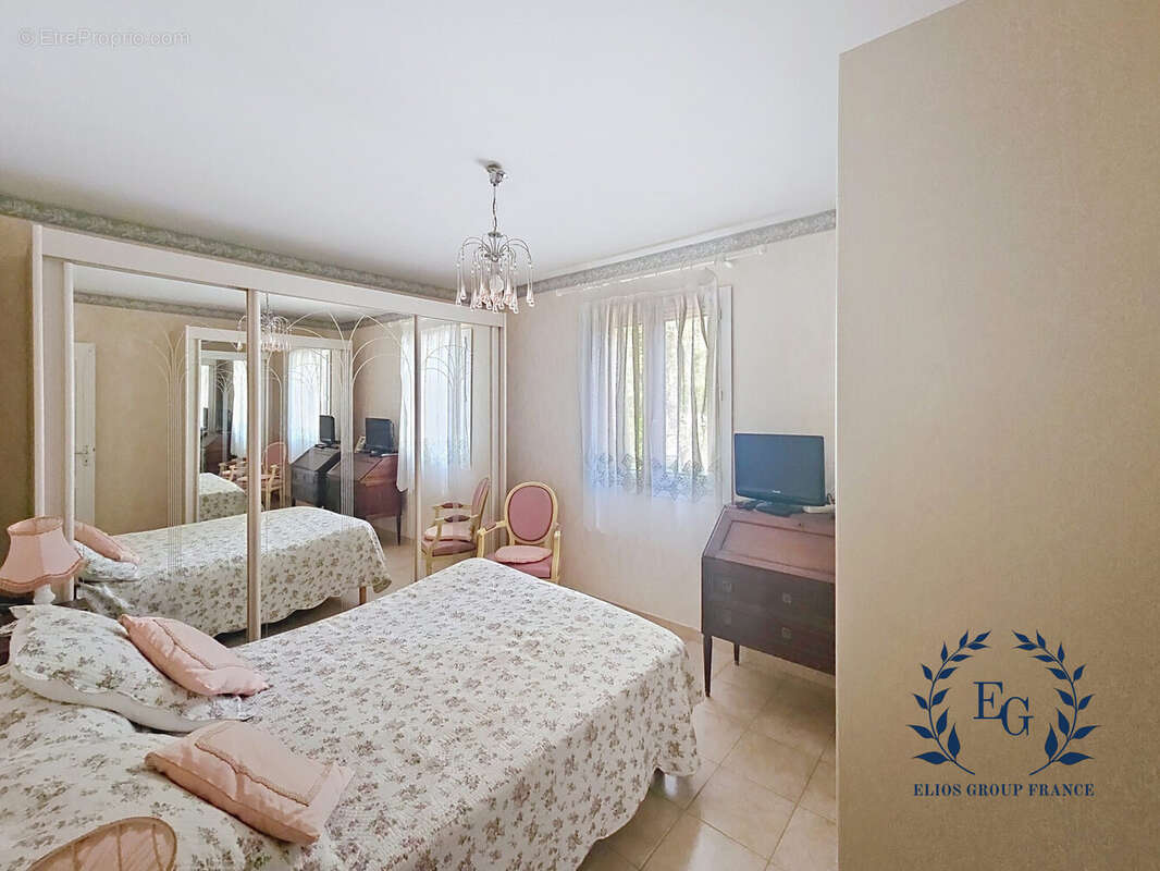 Maison à NANS-LES-PINS