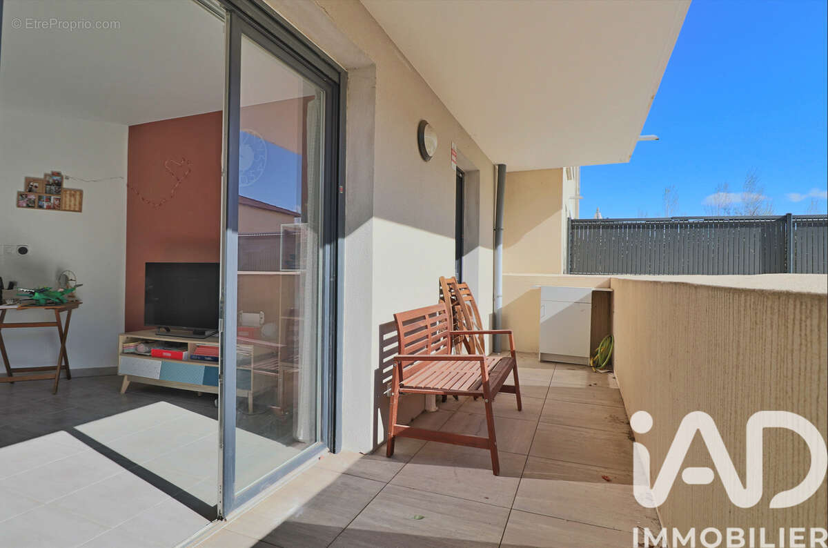 Photo 2 - Appartement à LA ROQUE-D'ANTHERON