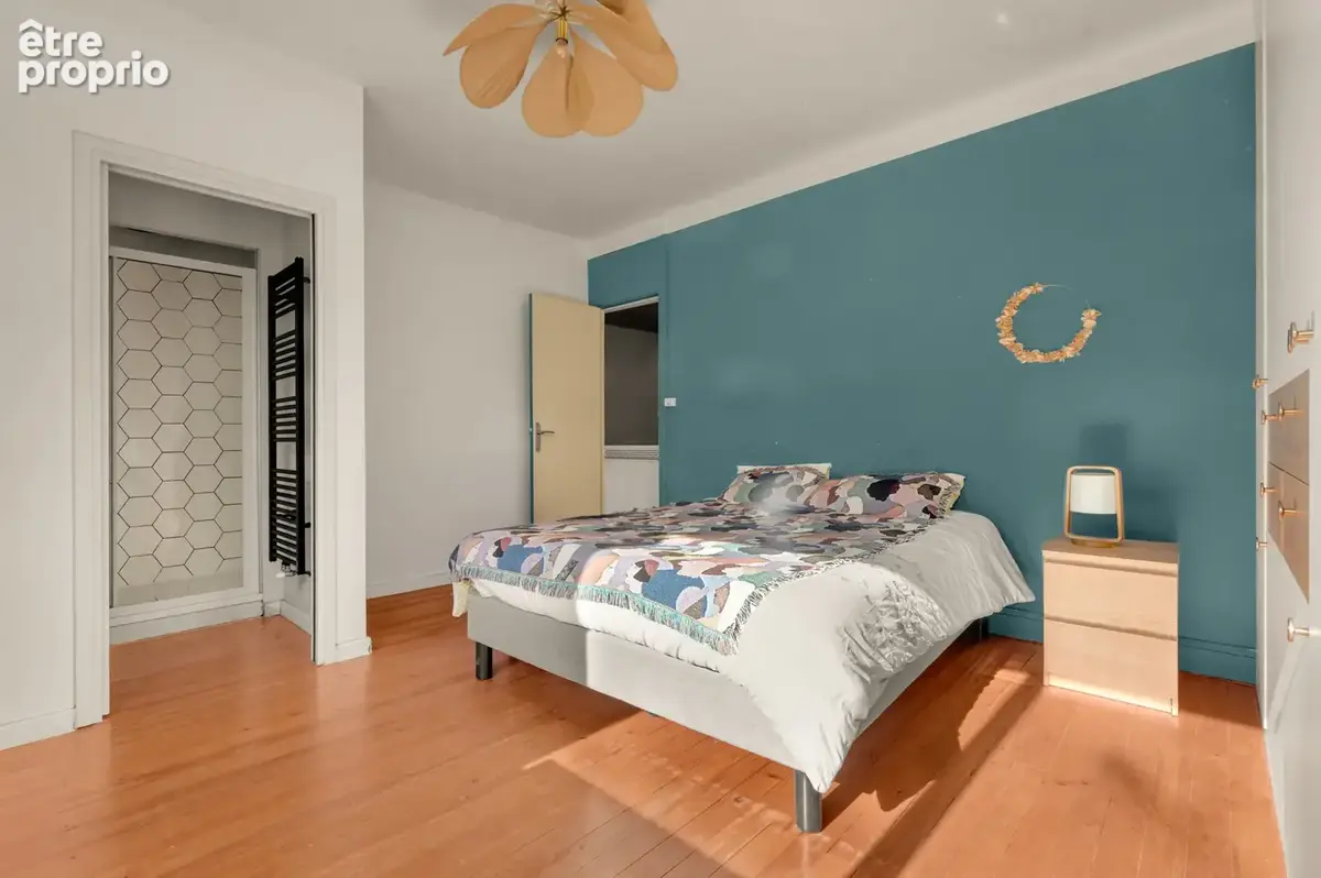 Maison familiale avec jardin et piscine - photo 11