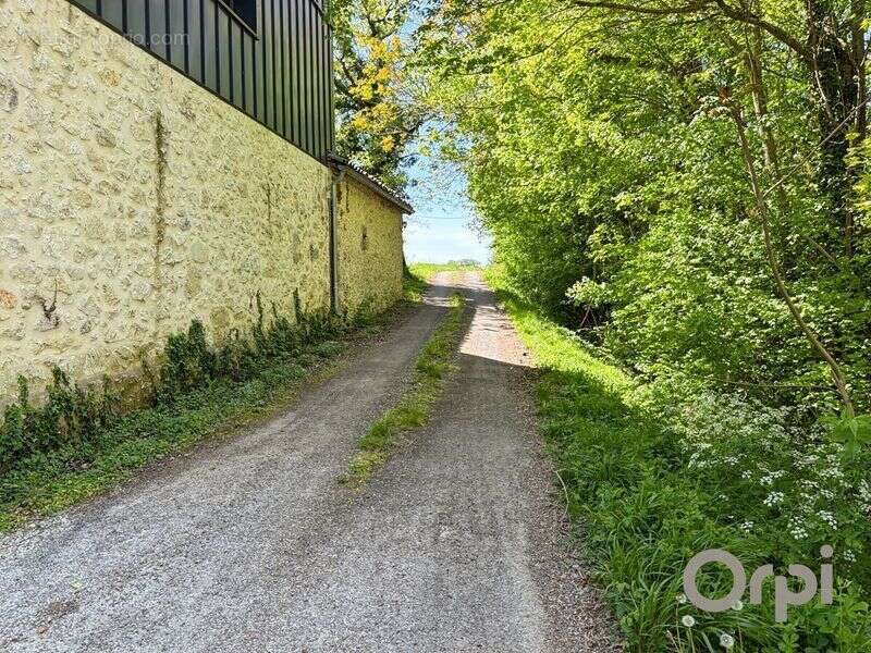 Maison à SAINT-CLAR
