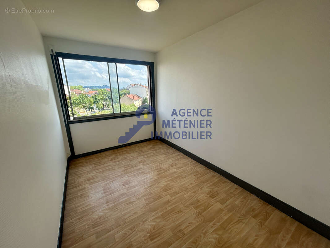 Appartement de type f2 - avec garage - 67 m2 - photo 13