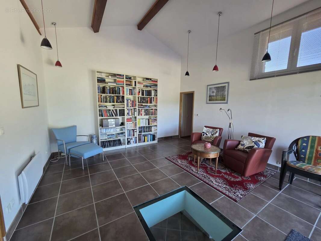 Maison à SAINT-JEAN-ROURE