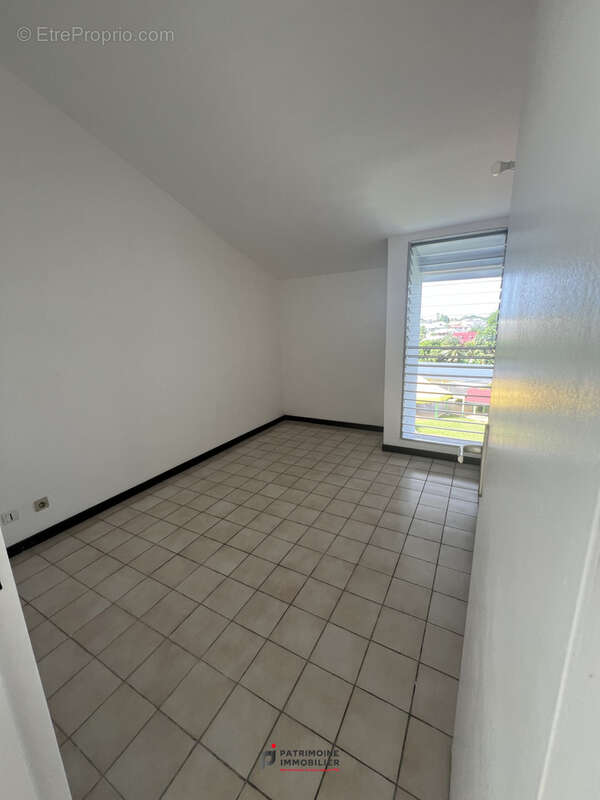 Appartement à BAIE-MAHAULT