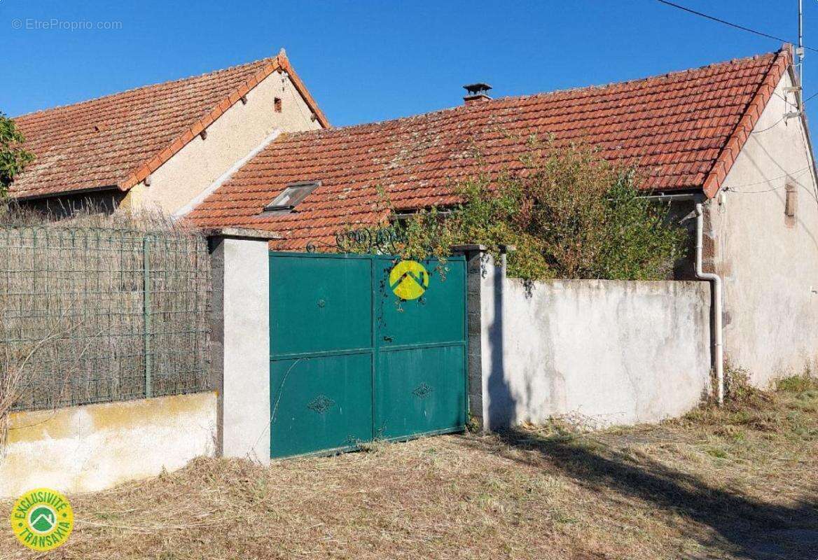 Maison à HYDS