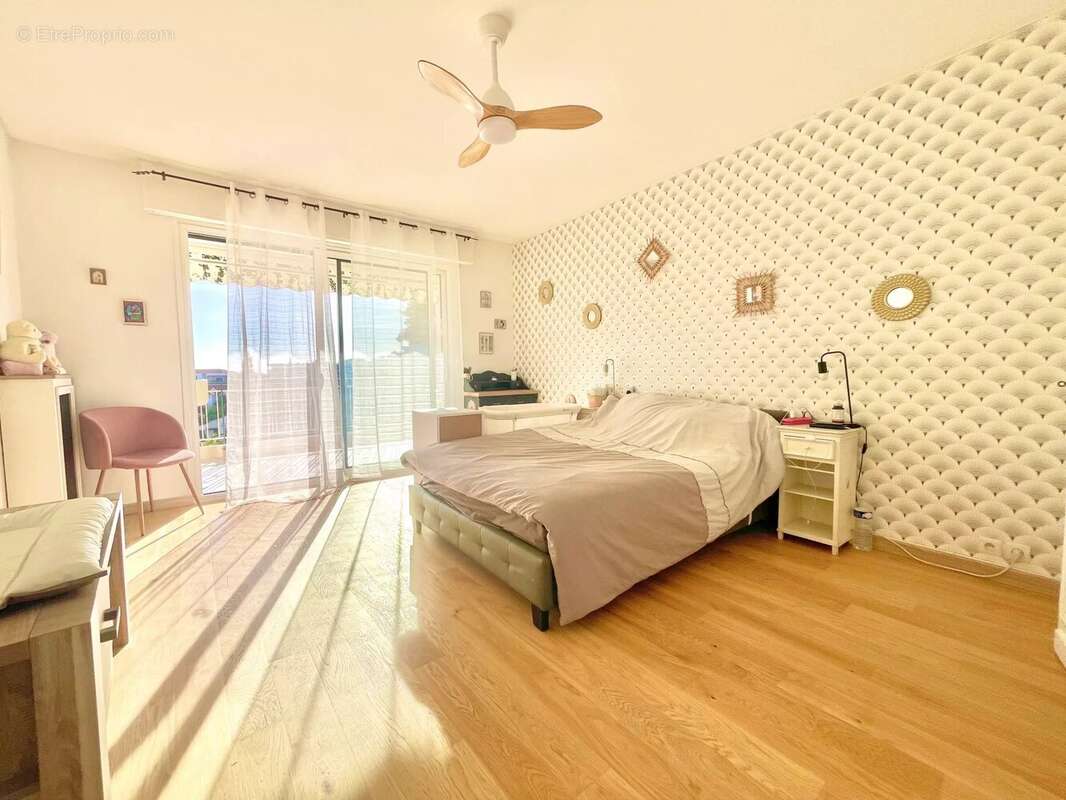 Appartement à LE CANNET