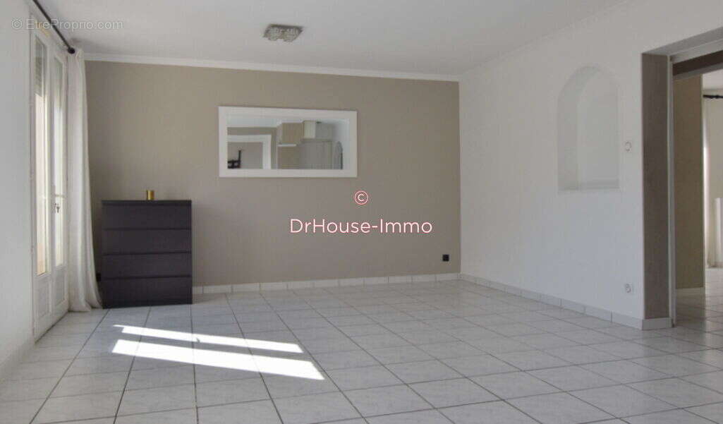 Appartement à MARSEILLE-12E