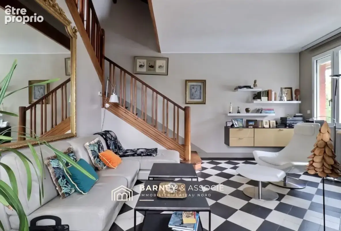 Maison 135 m² à Mont-Saint-Aignan  - photo 2
