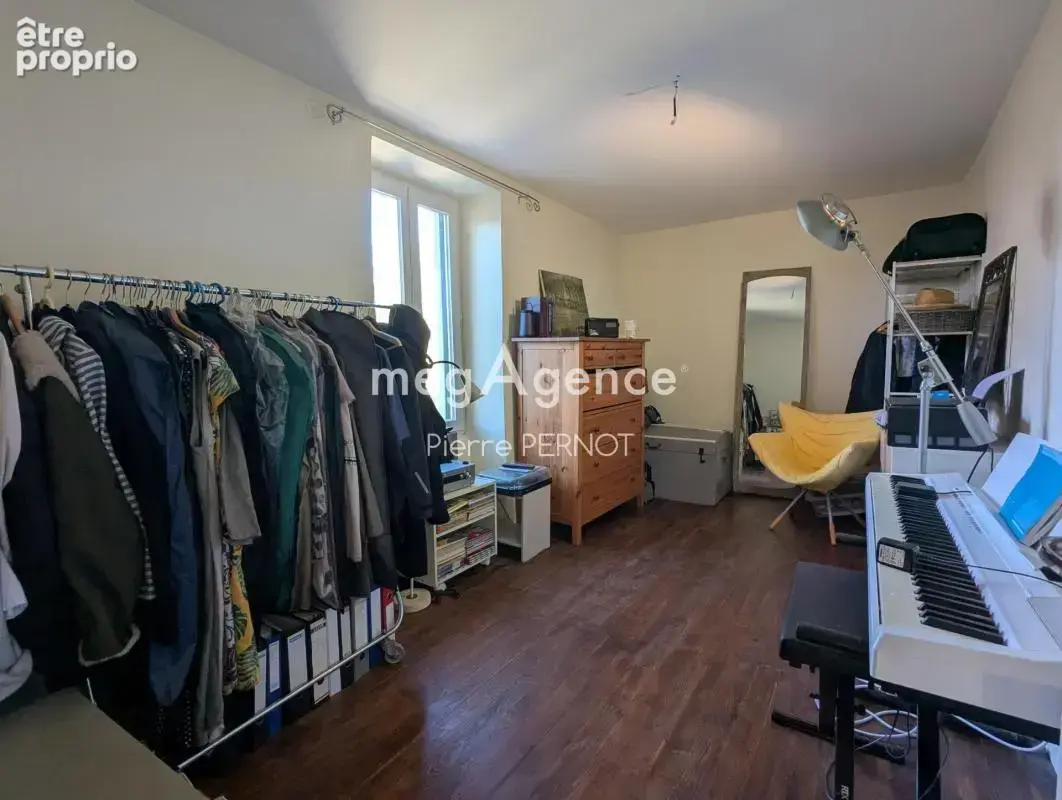 Charmante propriété en pierre avec Gîte et dépendance - photo 13