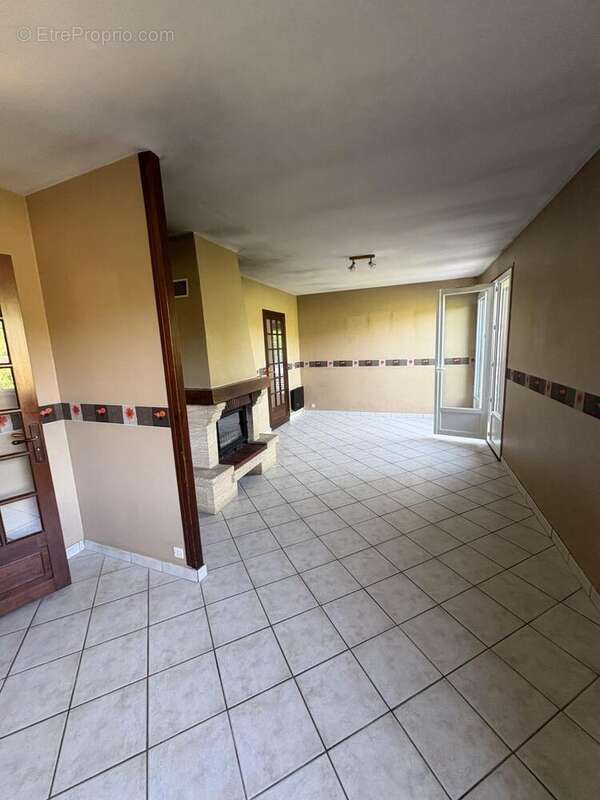 Maison 80 m² à Saint-Desir  - photo 6