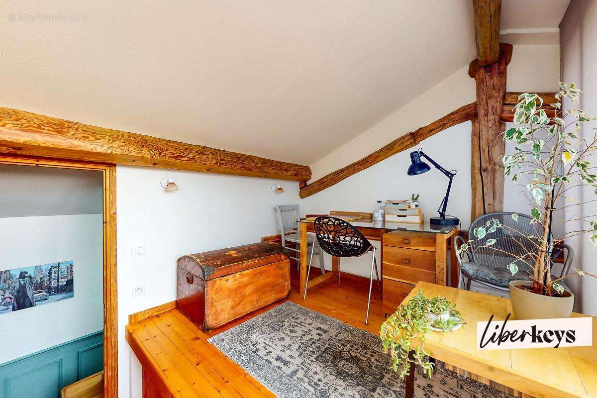 Duplex de charme de 87 m² – Dernier étage d'une maison bourgeoise – Terrasse tropézienne - photo 11