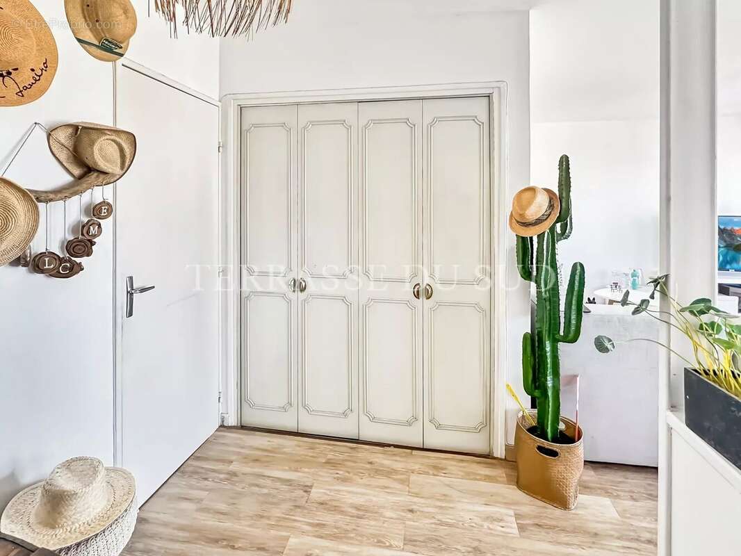Appartement à MARSEILLE-3E