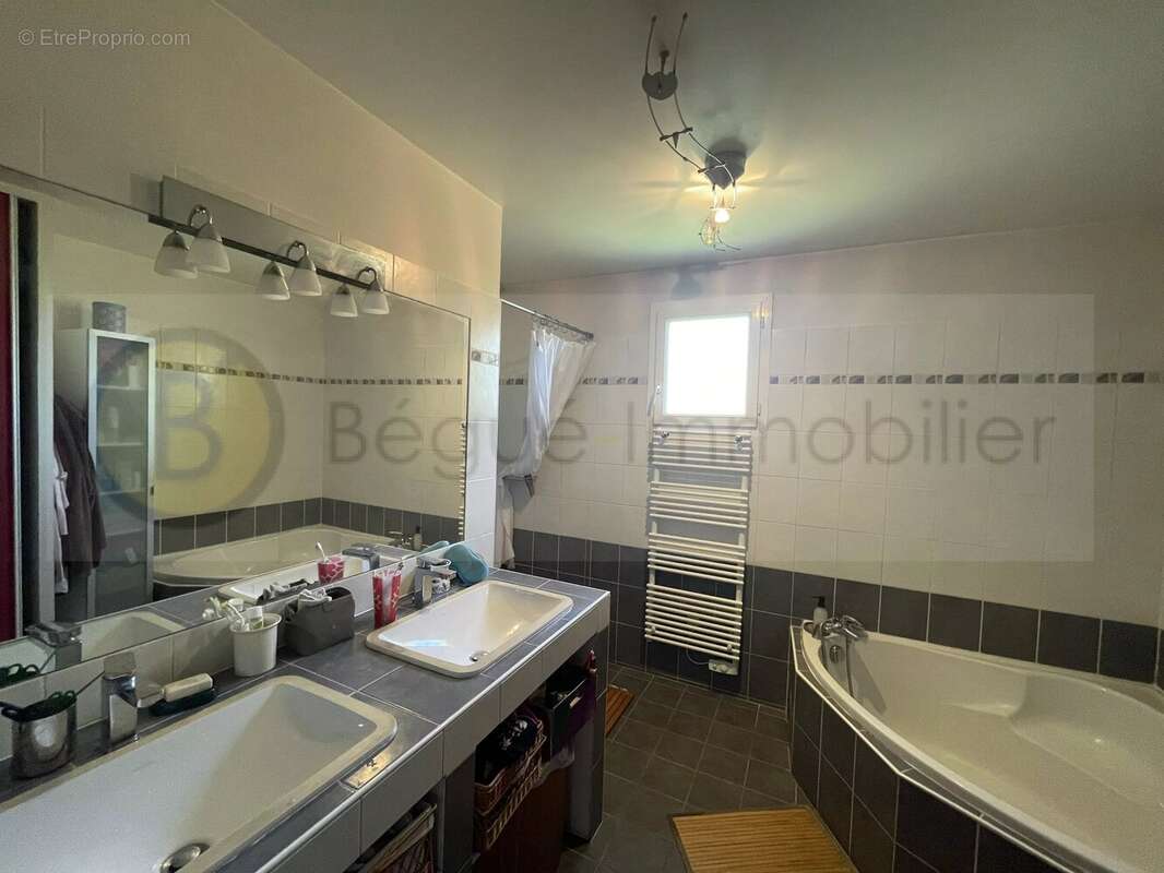 Maison à MONDONVILLE